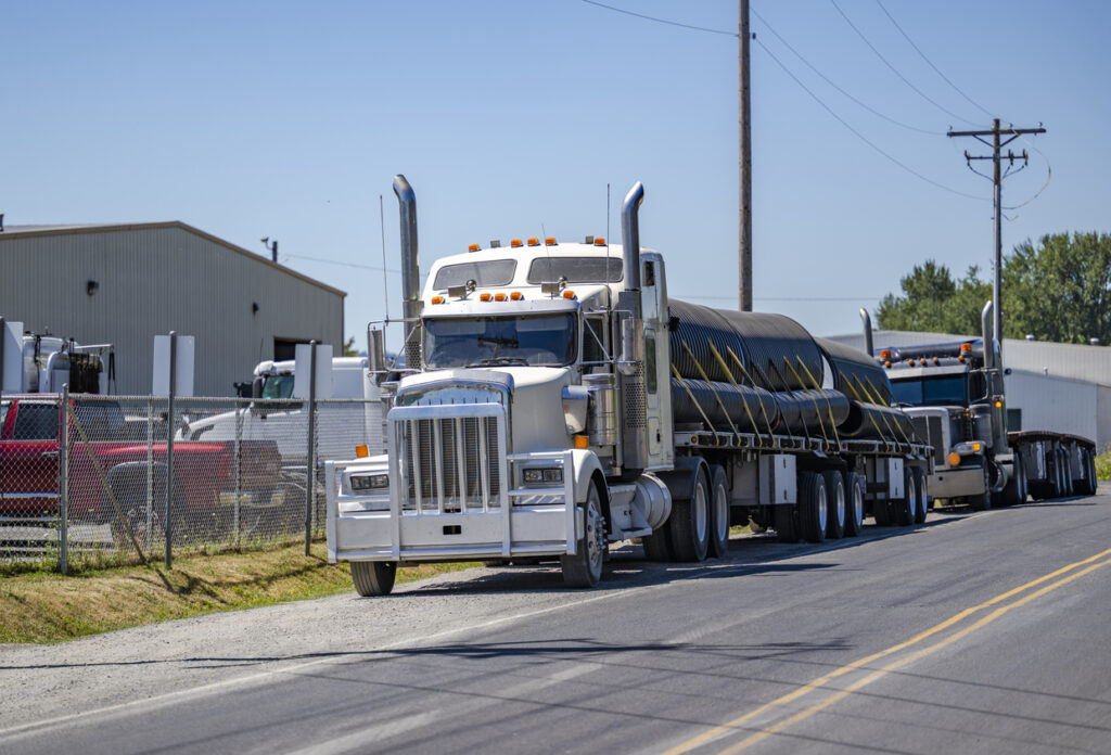 Navigating the World of Flatbed Freight Across Canada and the USA