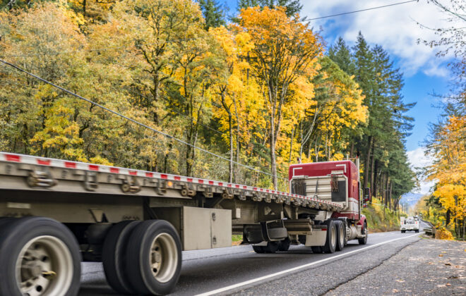 Mastering the Art of Flatbed Trailer Transport: A Guide for Businesses