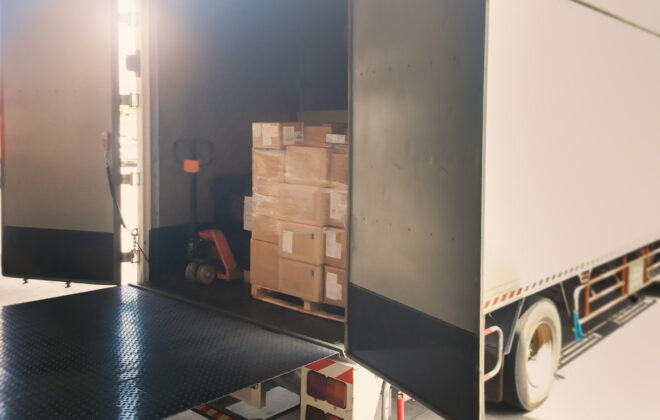 LTL vs Full Truckload – When to Upgrade from LTL
