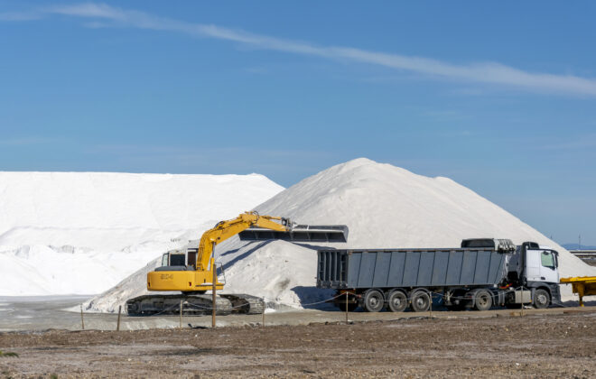 How to Choose the Right Trailer for Dry Bulk Materials