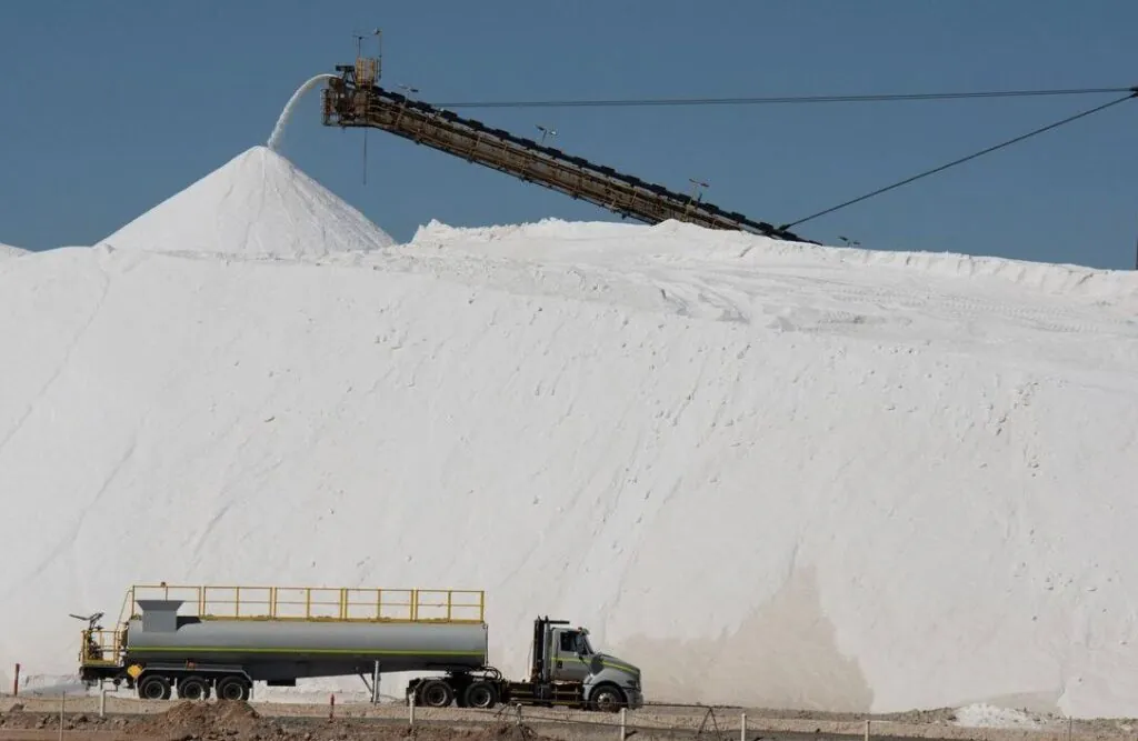 Best Practices for Loading and Unloading Dry Bulk Freight